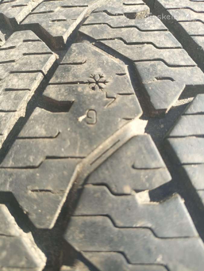 Naujos 4 dygliuotos padangos Nokian 225/55r17c - nuotraukos Nr. 5