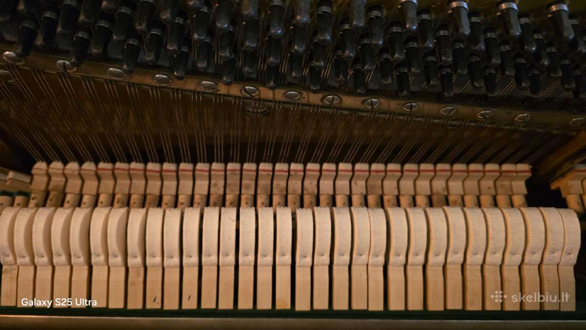 Parduodami du kokybiški šveicariški pianinai - nuotraukos Nr. 4
