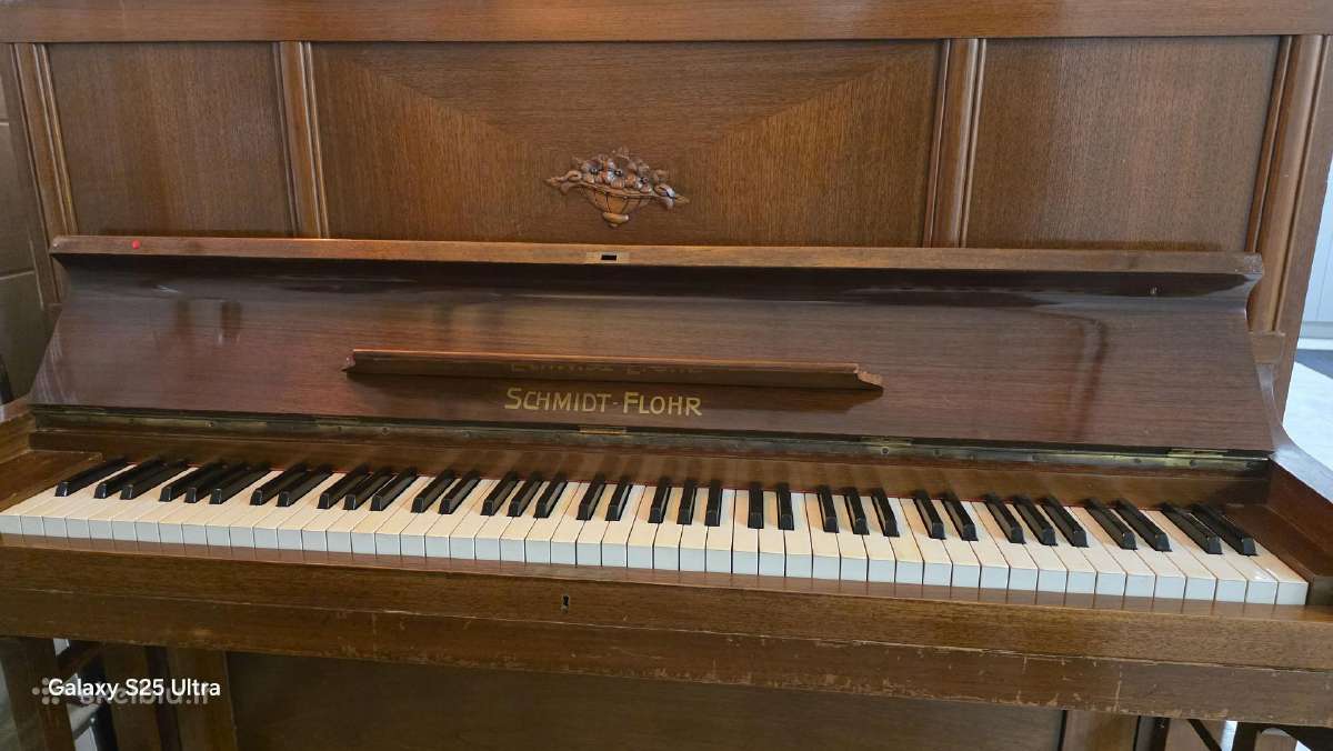 Parduodami du kokybiški šveicariški pianinai - nuotraukos Nr. 6