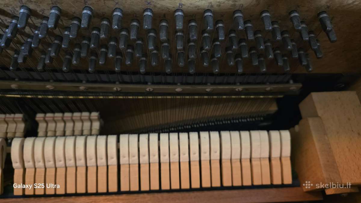Parduodami du kokybiški šveicariški pianinai - nuotraukos Nr. 10