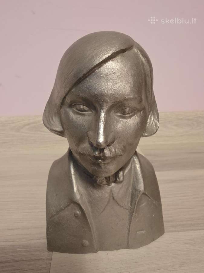 Nikolajaus Gogolio biustas - nuotraukos Nr. 2