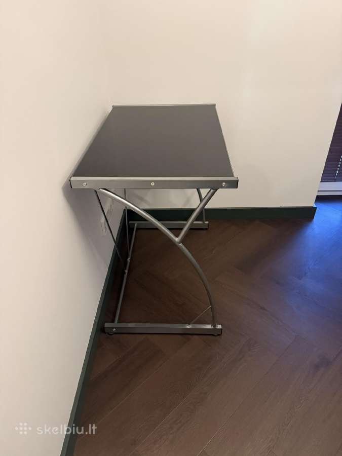 Stalas 80cm - nuotraukos Nr. 2