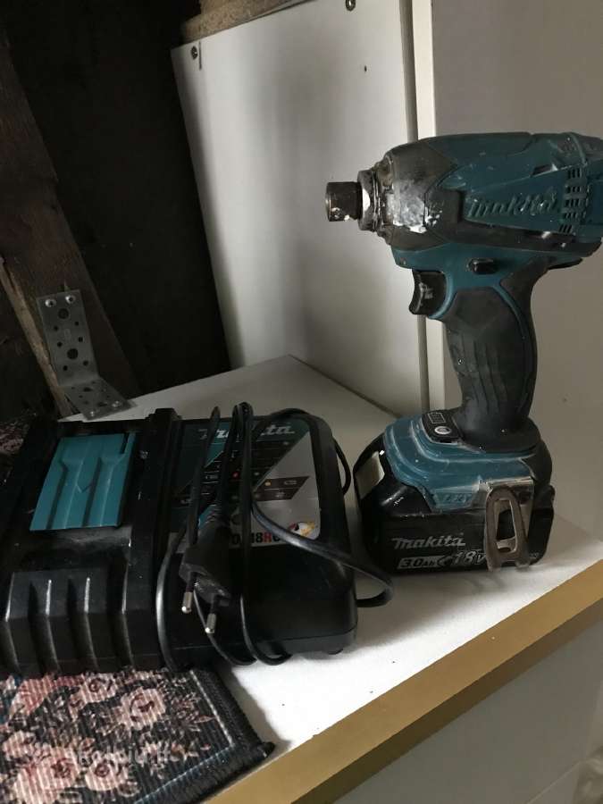 Makita suktukas su pakroveju - nuotraukos Nr. 3