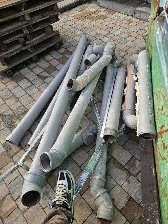 Atiduodami vandentiekio vamzdžiai alkūnės - nuotraukos Nr. 2