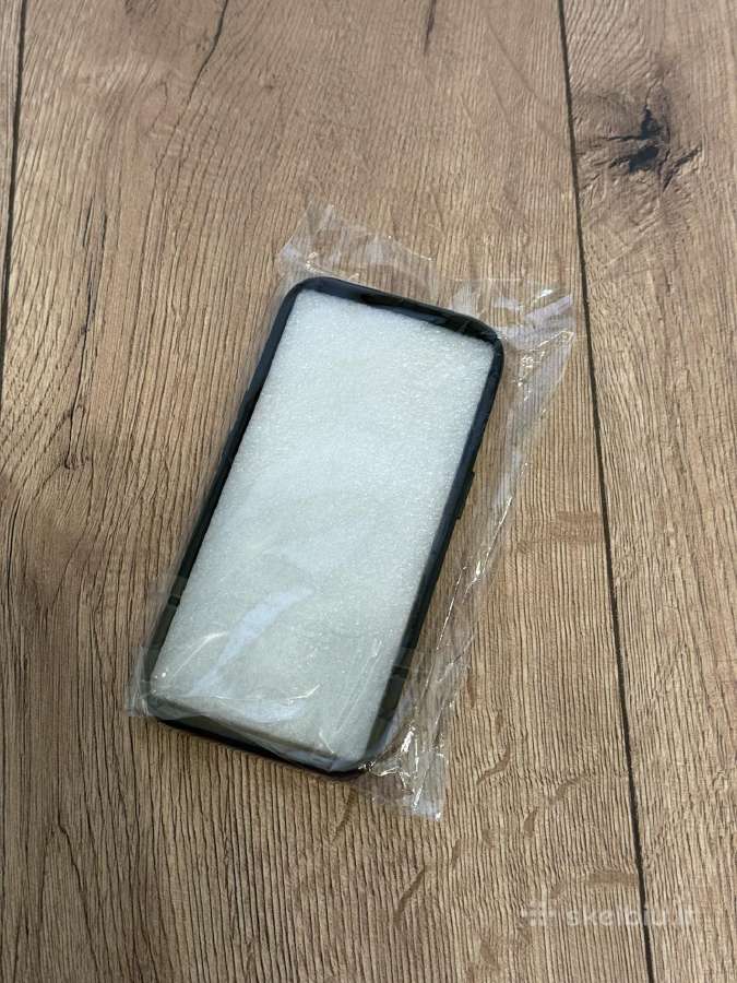 iPhone 16 Pro dėklas su Magsafe, juodas matinis - nuotraukos Nr. 2