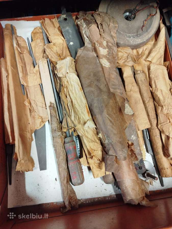 Didelis kiekis įvairių naujų įrankių. - nuotraukos Nr. 17