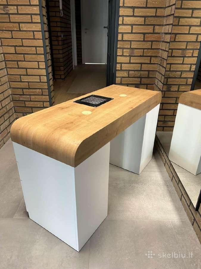 Manikiuro Stalas - nuotraukos Nr. 2