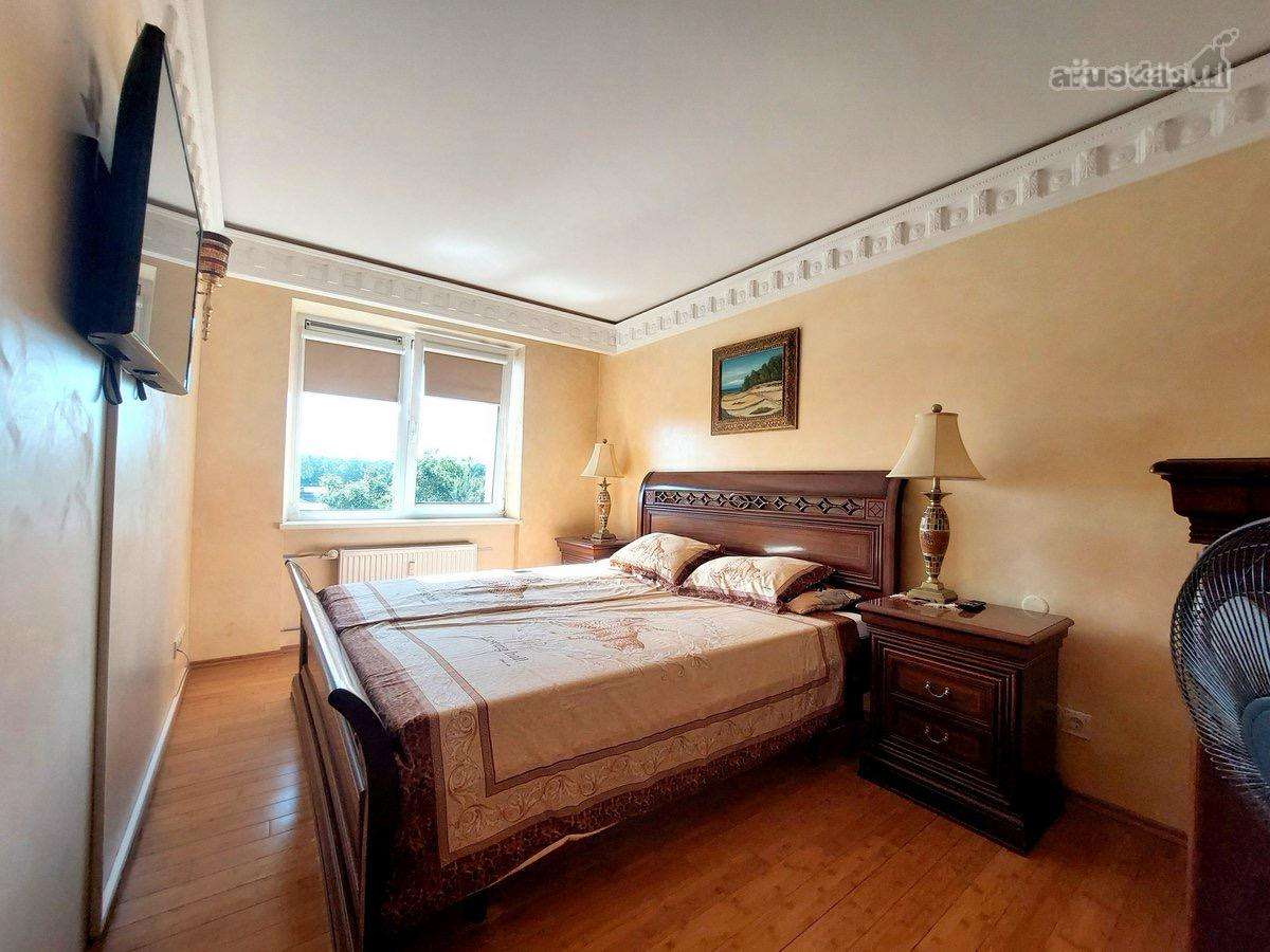 Parduodamas itališkų miegamojo baldų komplektas - nuotraukos Nr. 3