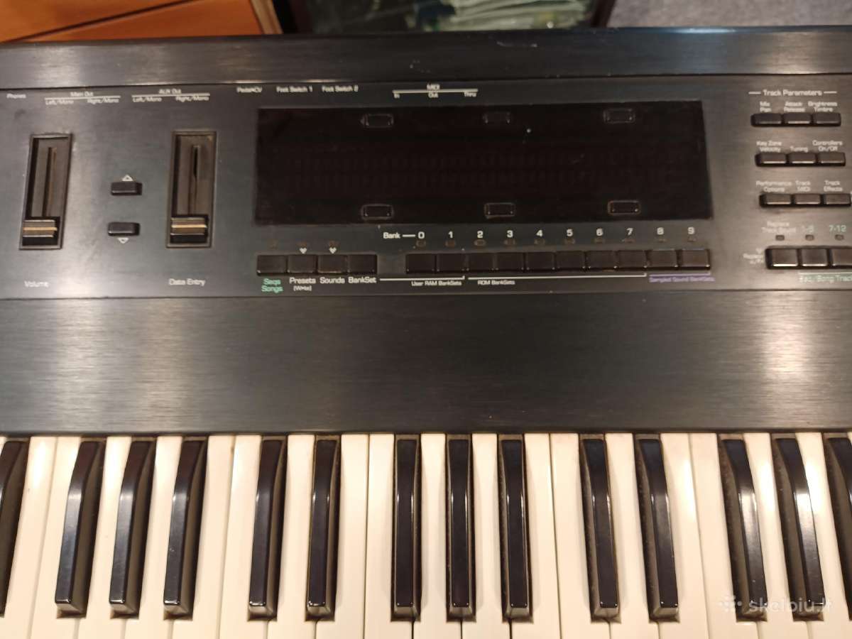 Legendinis sintezatorius Ensoniq Ts-10 - nuotraukos Nr. 3