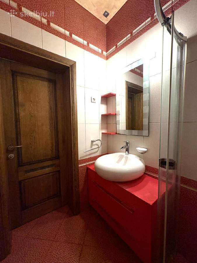 Parduodamas namas uždarame privačiame rajone - nuotraukos Nr. 8