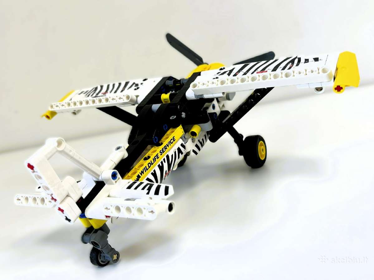 Lego Technic 42198 Brush Plane - nuotraukos Nr. 4