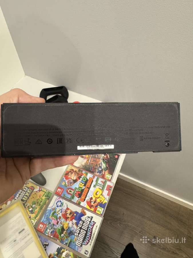 Nintendo Switch V2 komplektas + 8 žaidimai - nuotraukos Nr. 11