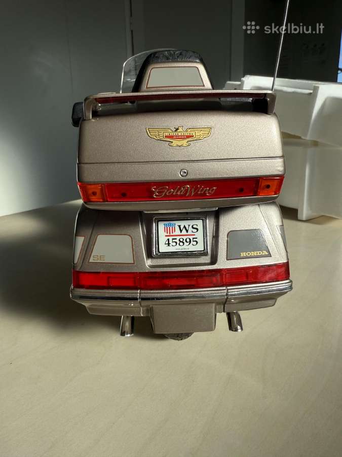 Motociklo modelis„honda Goldwing 1500 Se“,1:6 - nuotraukos Nr. 20