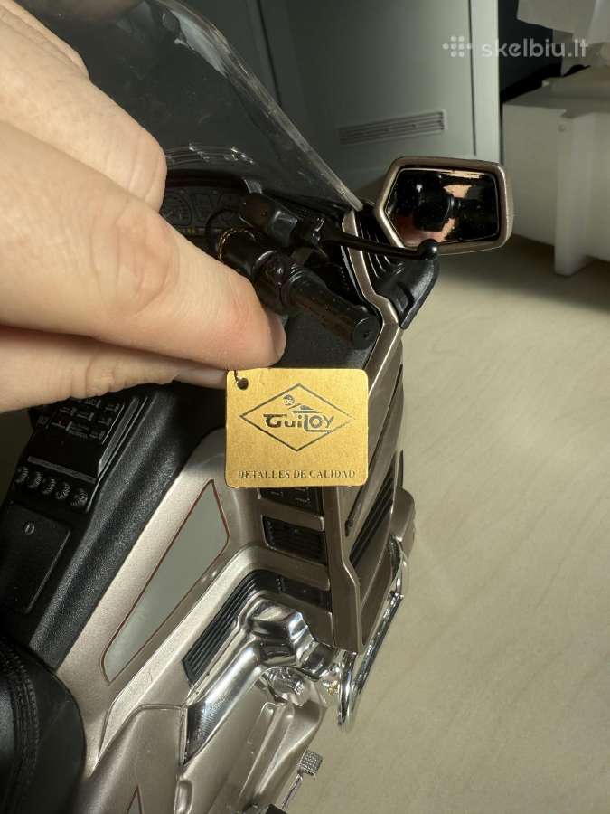 Motociklo modelis„honda Goldwing 1500 Se“,1:6 - nuotraukos Nr. 21