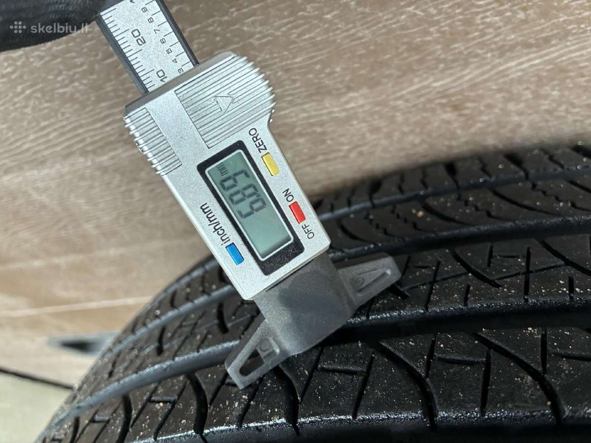 Land Rover Defender R20 ratai su Pirelli padangomi - nuotraukos Nr. 6