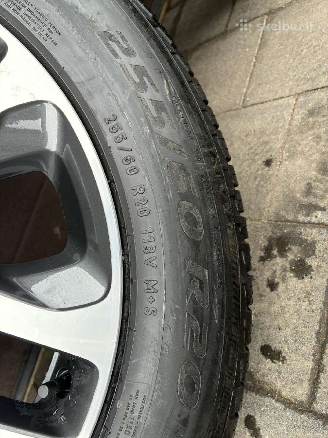 Land Rover Defender R20 ratai su Pirelli padangomi - nuotraukos Nr. 17
