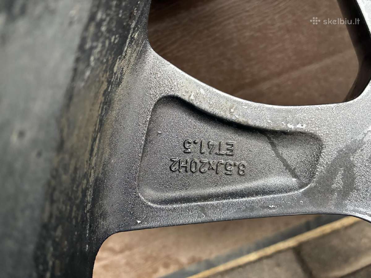 Land Rover Defender R20 ratai su Pirelli padangomi - nuotraukos Nr. 20