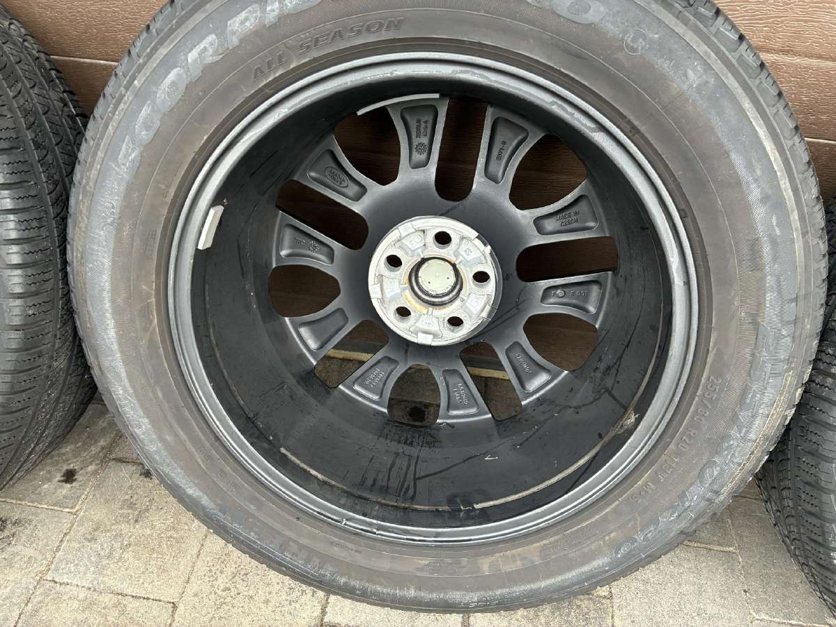 Land Rover Defender R20 ratai su Pirelli padangomi - nuotraukos Nr. 25