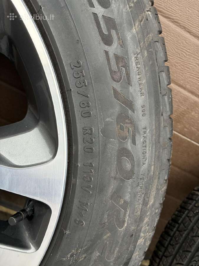 Land Rover Defender R20 ratai su Pirelli padangomi - nuotraukos Nr. 28
