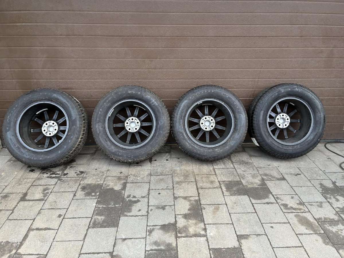 Range Rover Evoque R17 ratai su Goodyear padangomi - nuotraukos Nr. 24