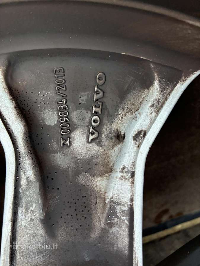 Volvo R18 ratlankiai su Continental padangomis - nuotraukos Nr. 18