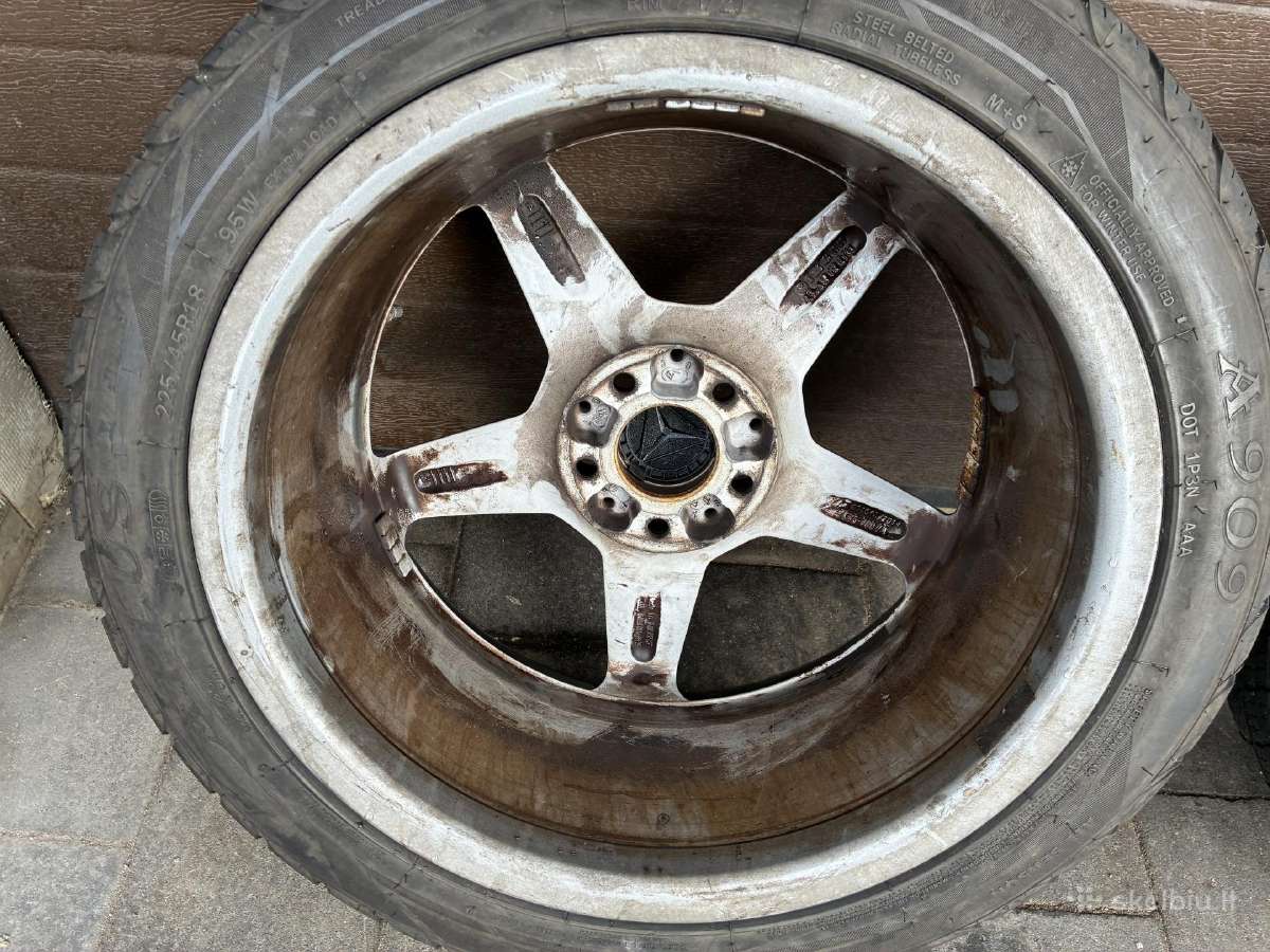 Mercedes-benz Amg R18 ratlankiai su padangomis - nuotraukos Nr. 26