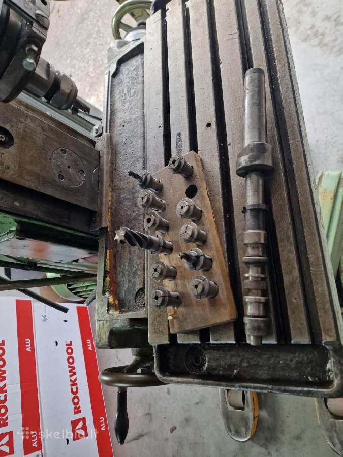 Parduodamos metalo frezavimo staklės - nuotraukos Nr. 2