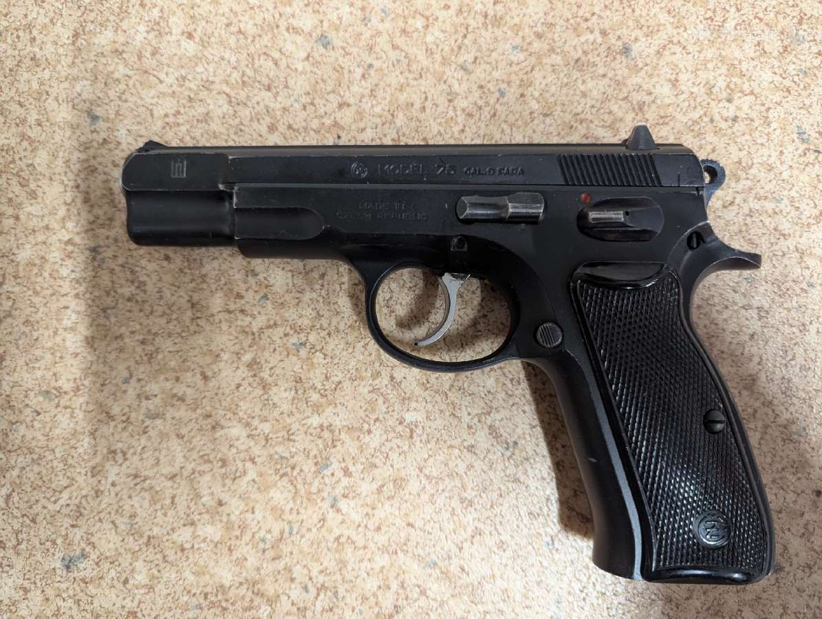 Pistoletas Cz-75 ir 316 šovinių - nuotraukos Nr. 3