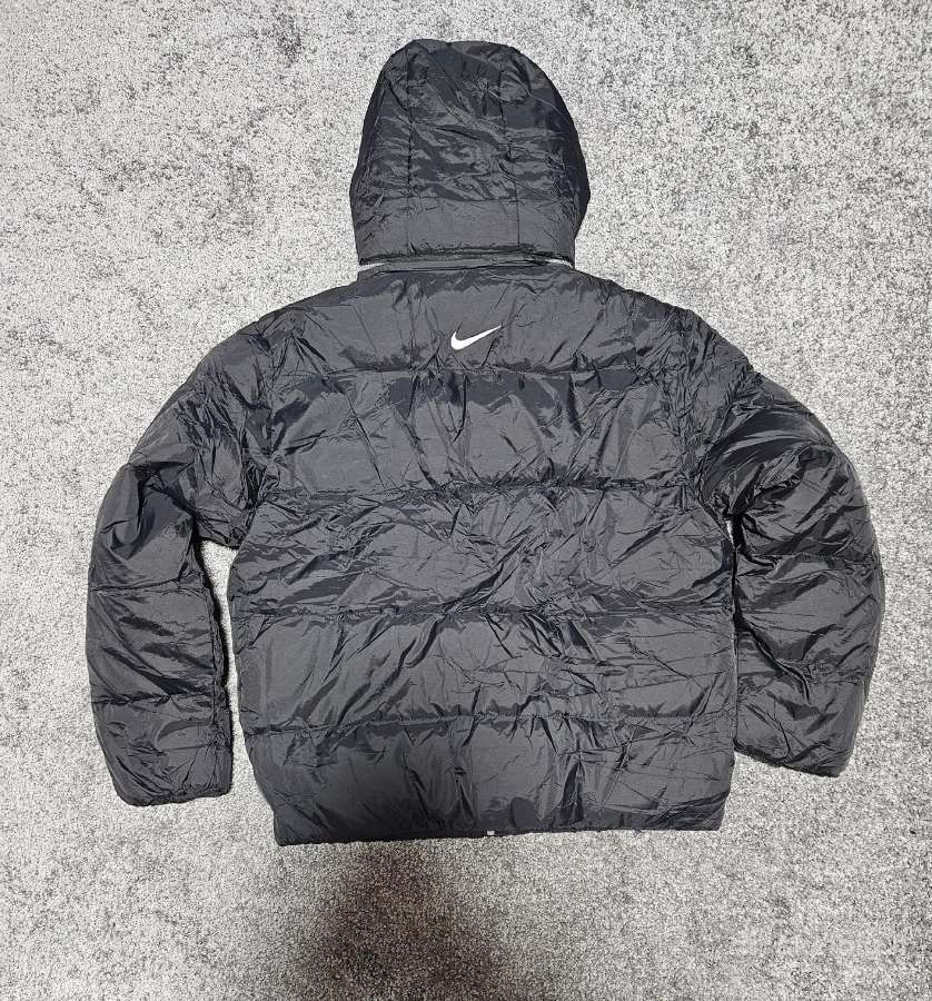 Nike Therma-fit pūkinė striukė su nuimamu gobtuvu, - nuotraukos Nr. 2