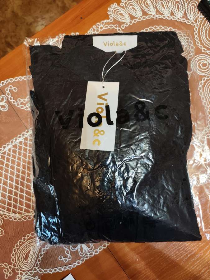 Juodi marškiniai su siuvinėta drobele (s/m) - nuotraukos Nr. 9