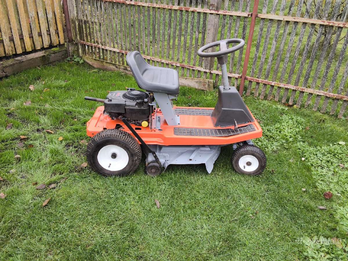 Husqvarna traktoriukas - nuotraukos Nr. 3