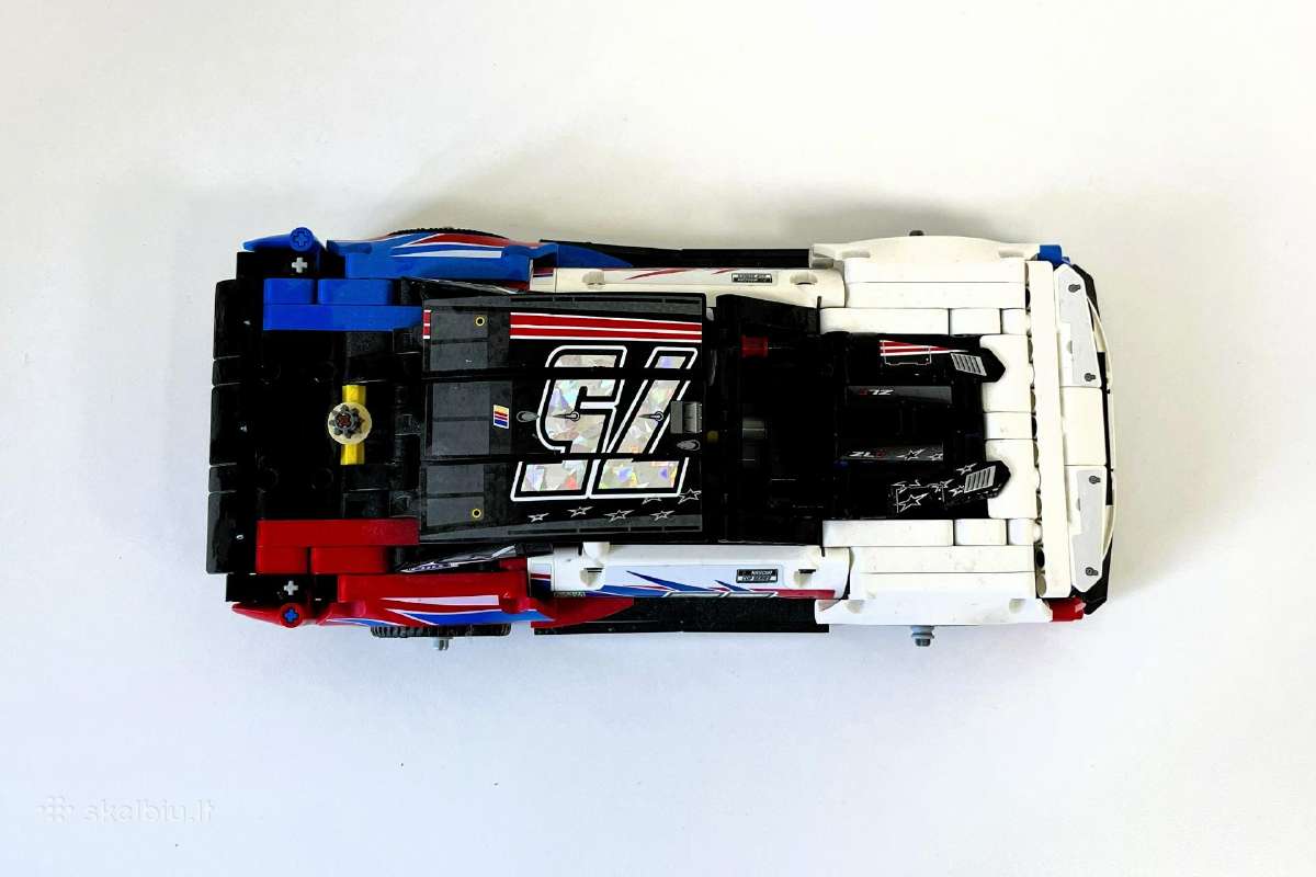 Lego Technic42153 Nascar next Gen Chevrolet Camaro - nuotraukos Nr. 9