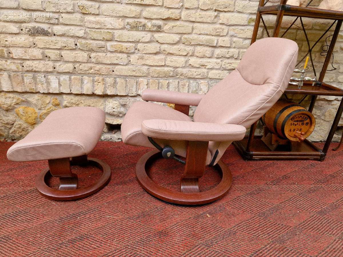 Ekornes poilsio fotelis/reglaineris su pakoju - nuotraukos Nr. 15