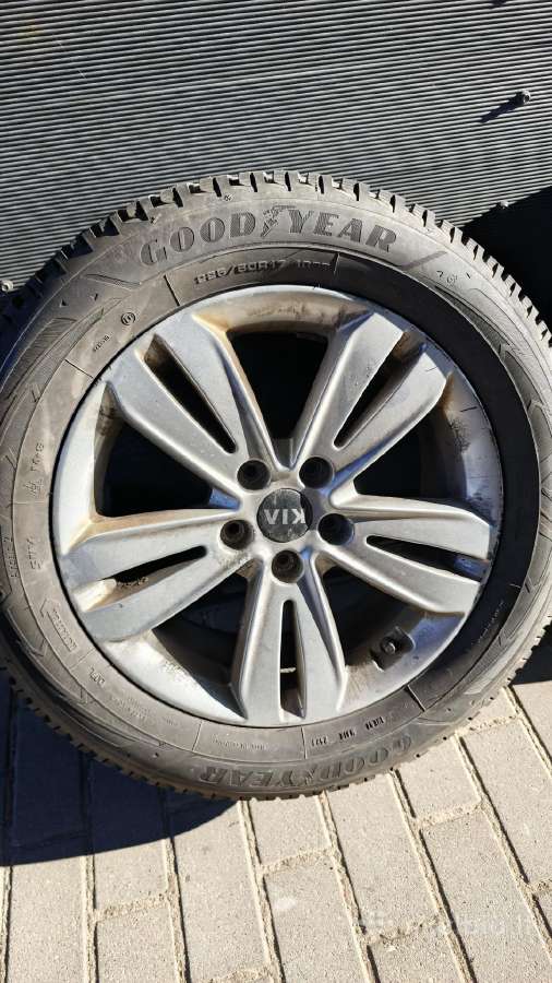 Kia Sportage R17 ratlankiai su žieminėm padangomis - nuotraukos Nr. 2