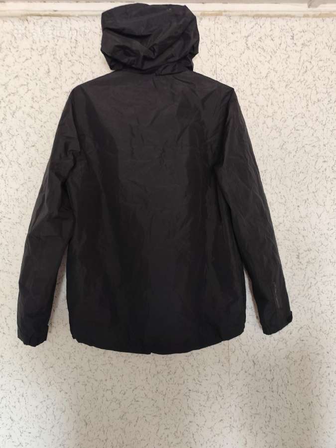 Lengva sportinė striukė-vėjinė (Windbreaker) M - nuotraukos Nr. 2