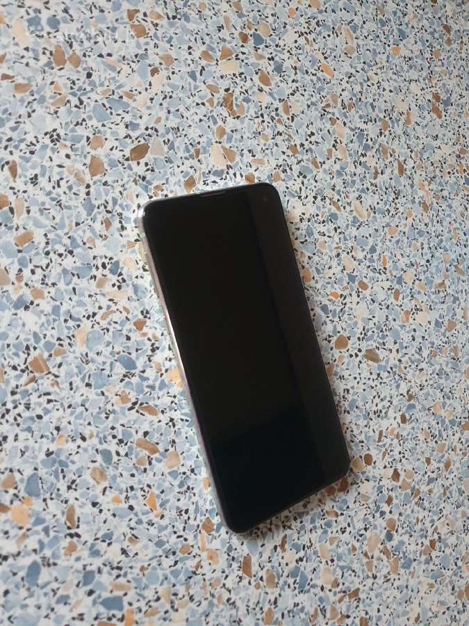 Samsung s10e 128/6 geros būklės - nuotraukos Nr. 7