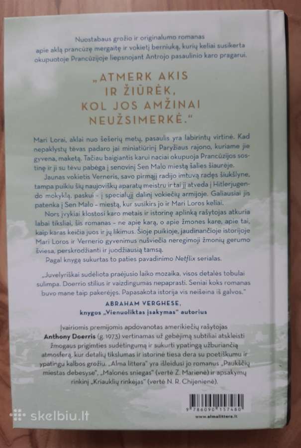 Knyga "Neregimoji šviesa" - nuotraukos Nr. 2