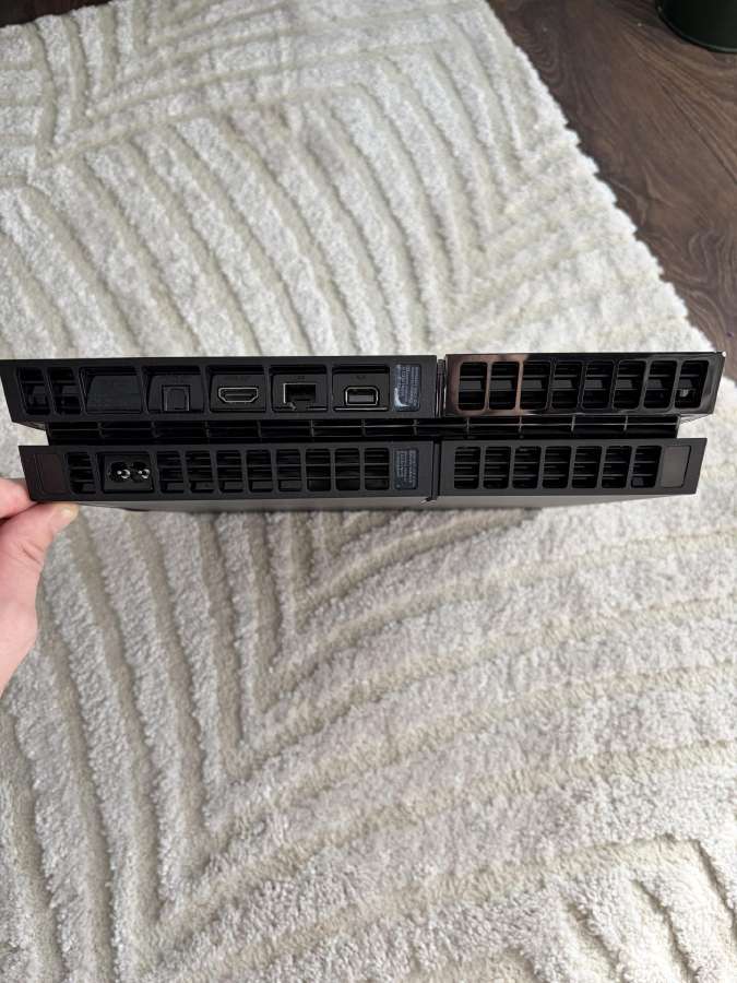 Ps4 500gb + 3 games - nuotraukos Nr. 4