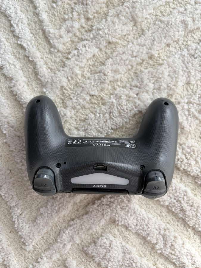 Ps4 500gb + 3 games - nuotraukos Nr. 8