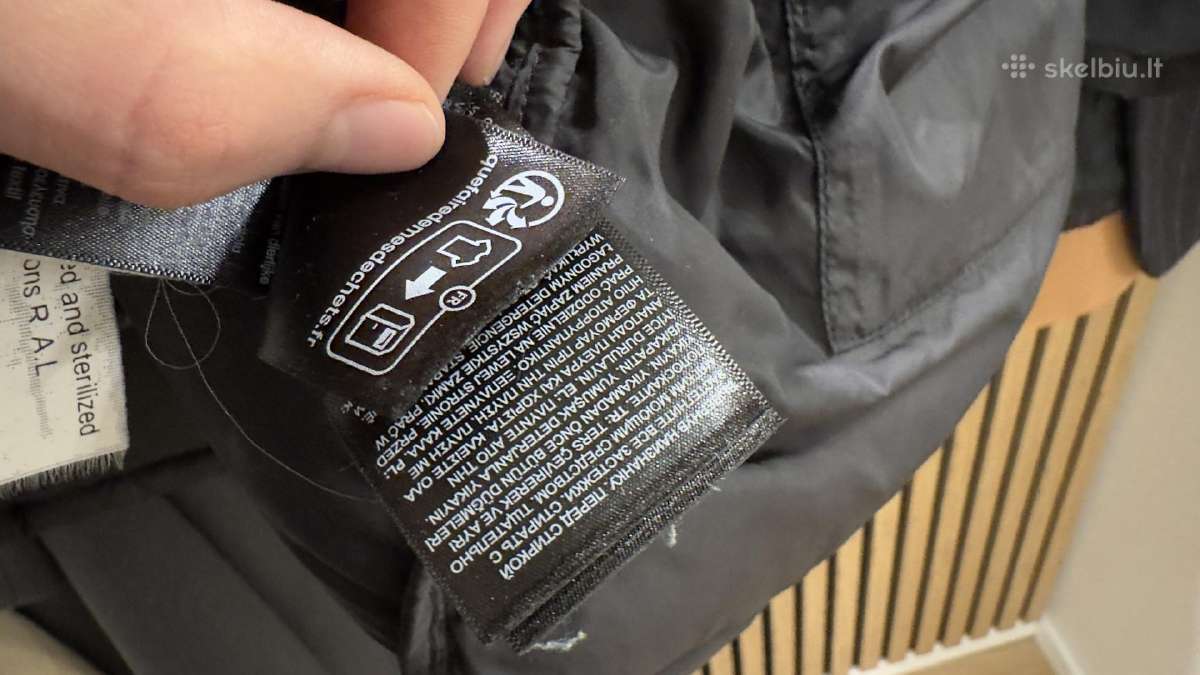 The North Face 700 Nuptse 1996 juoda striuke - nuotraukos Nr. 15