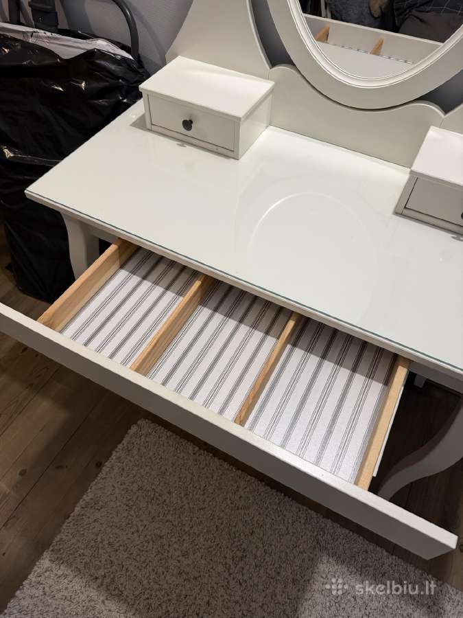 Ikea kosmetinis staliukas - nuotraukos Nr. 2