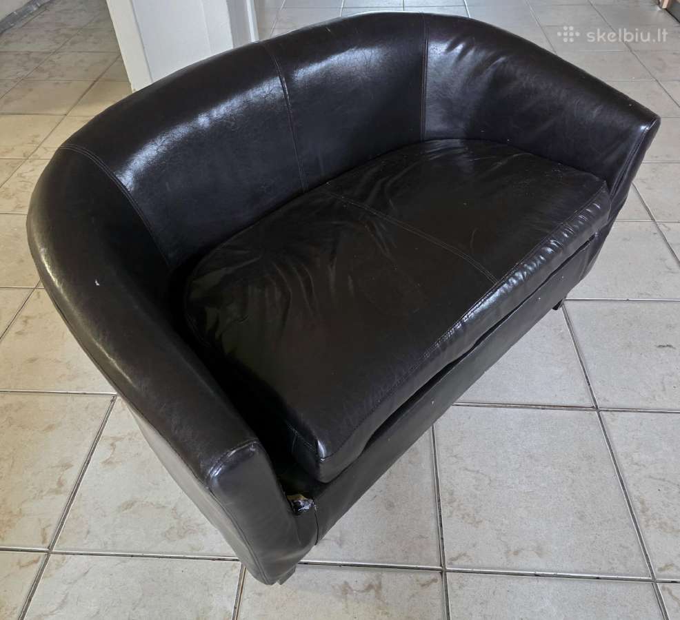 Odinė juoda sofa - nuotraukos Nr. 3