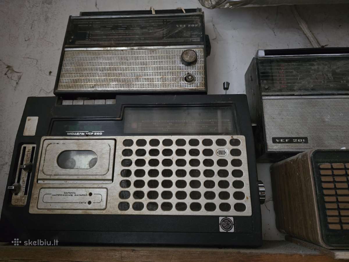 Senoviniai vintažiniai radio imtuvai - nuotraukos Nr. 2