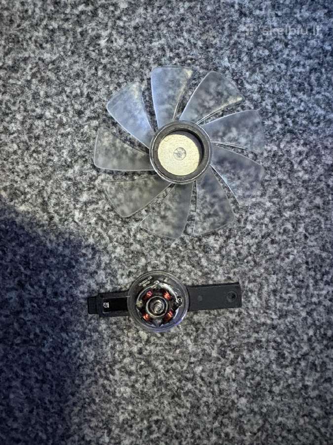 Sapphire Nitro+ gpu ventiliatorius su defektu - nuotraukos Nr. 2