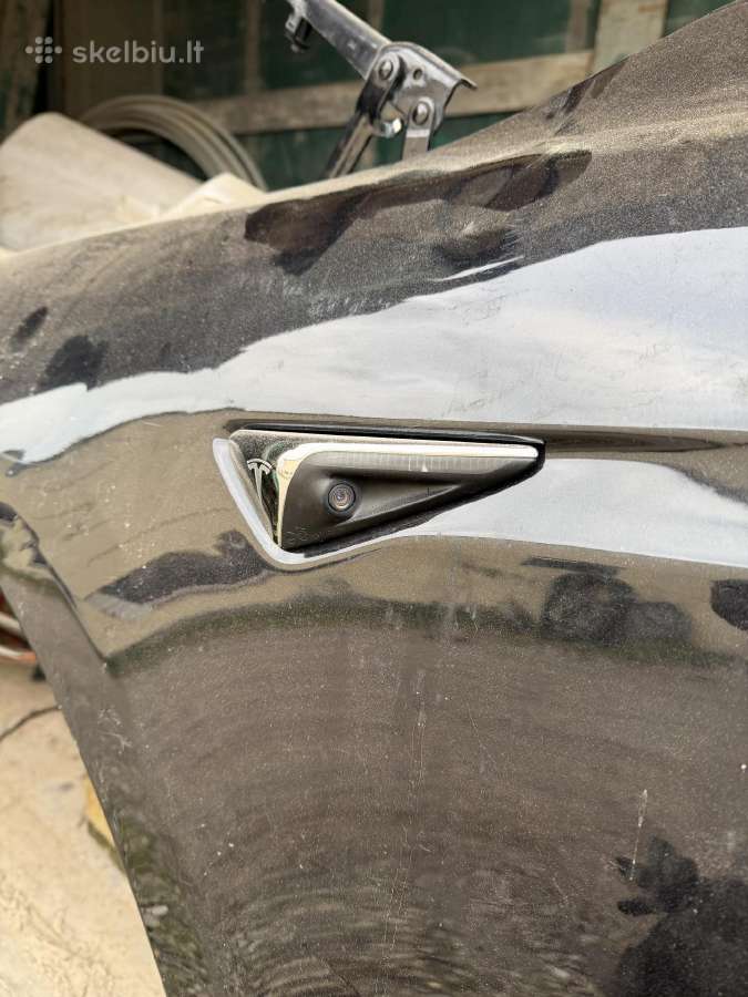 Tesla model s dalys - nuotraukos Nr. 23