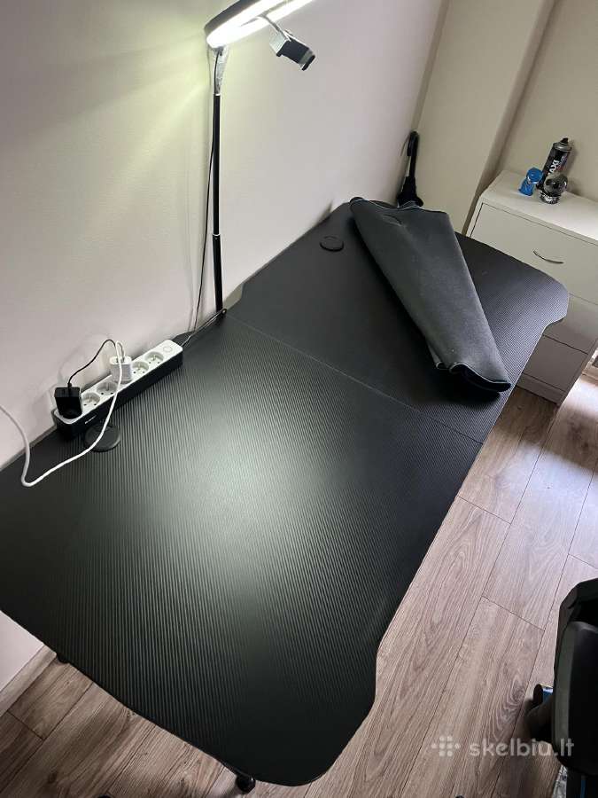 Stalas ir kede gaming - nuotraukos Nr. 3