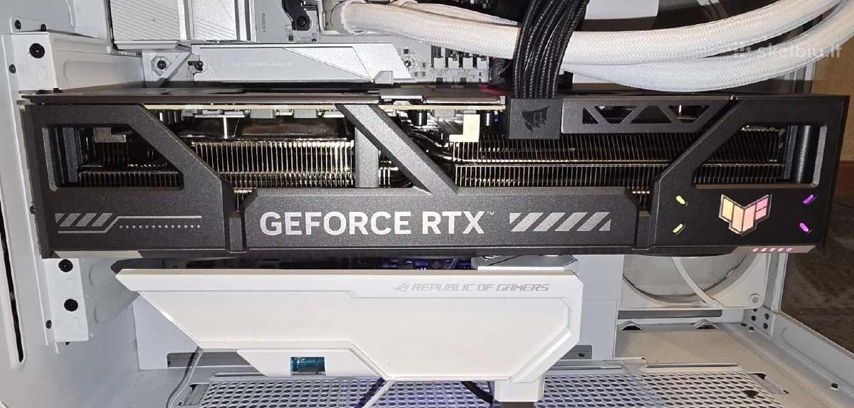 Asus Tuf Rtx 5090 Oc 32gb - nuotraukos Nr. 4