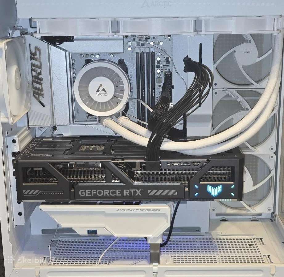 Asus Tuf Rtx 5090 Oc 32gb - nuotraukos Nr. 2