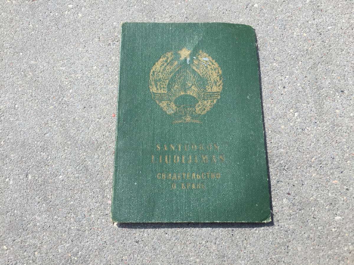 Pasas, santuokos liudijimas, darbo knygele - nuotraukos Nr. 10