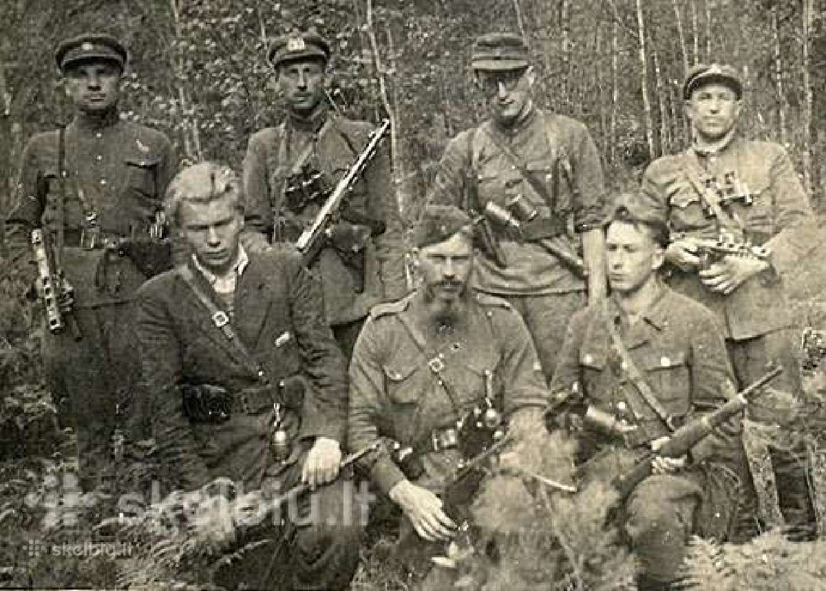 Brangiausiai Perku Partizanų Nuotraukas Leidinius - nuotraukos Nr. 2
